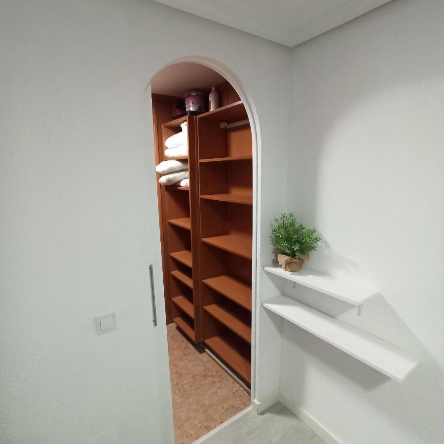 Apartamento En 1ª Linea Con Piscina Alicante Eksteriør billede