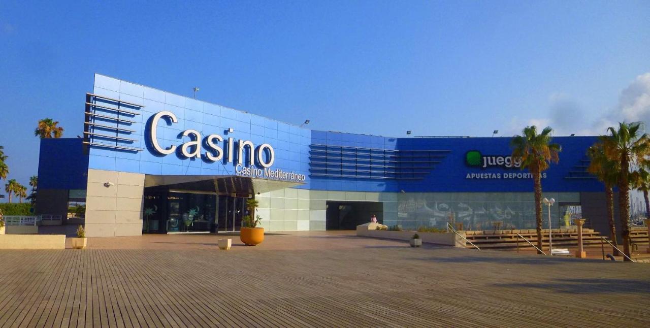 Apartamento En 1ª Linea Con Piscina Alicante Eksteriør billede